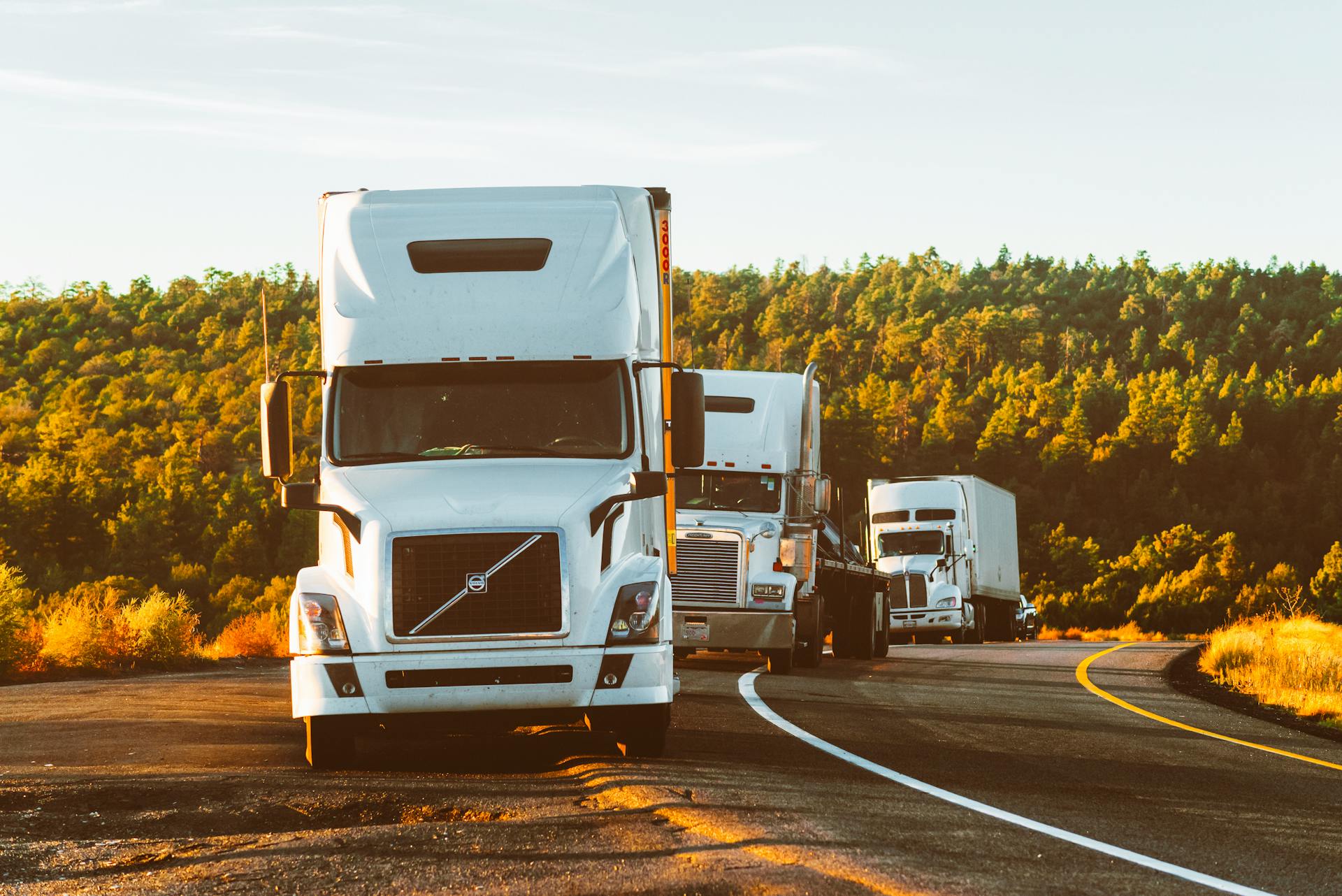 FABBY'S TRUCKING LLC tractor and trailer at the yard